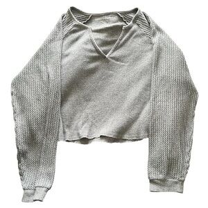 🐚🪼 2/20$ TOPS 🪼🐚 Blue Gray Waffle Knit V-Neck Cropped Long Sleeve Top